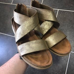 Womens sandals